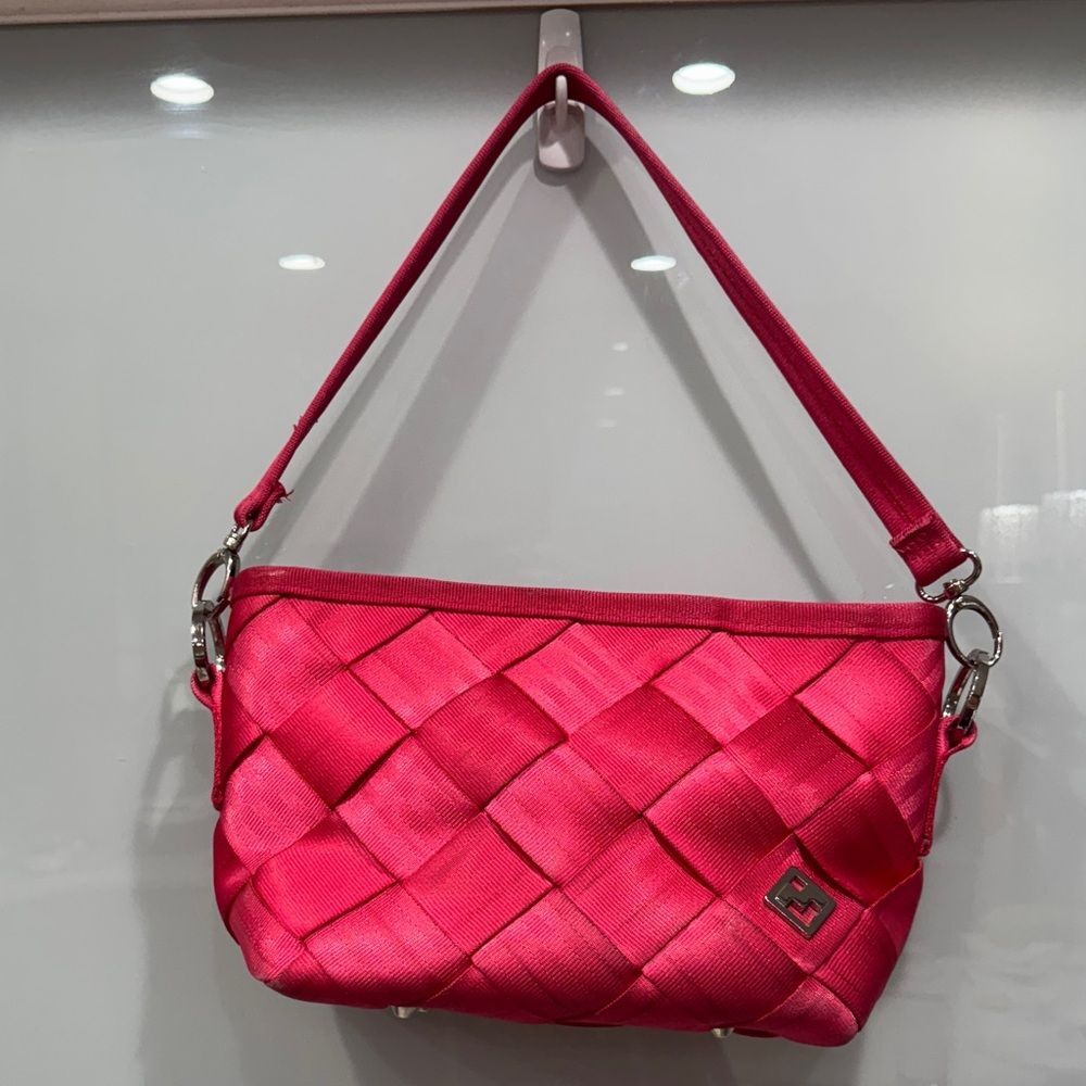 Maggies Bags Women's Pink Shoulder Seatbelt Purse Bag